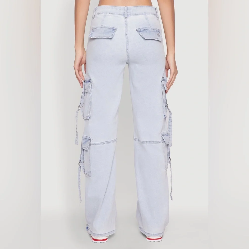 VIP JEANS- NWOT Pink Acid Wash Wide-Leg Cargo Jeans Size 11/12 - Picture 3 of 17